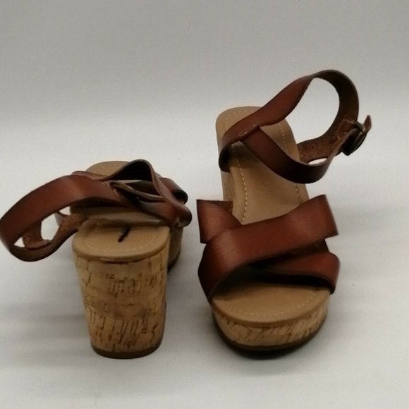 Maurices Womens Fiona Platform Block Heel Ankle Strap Sandal Cushioned Tan Sz 9M - Picture 3 of 9